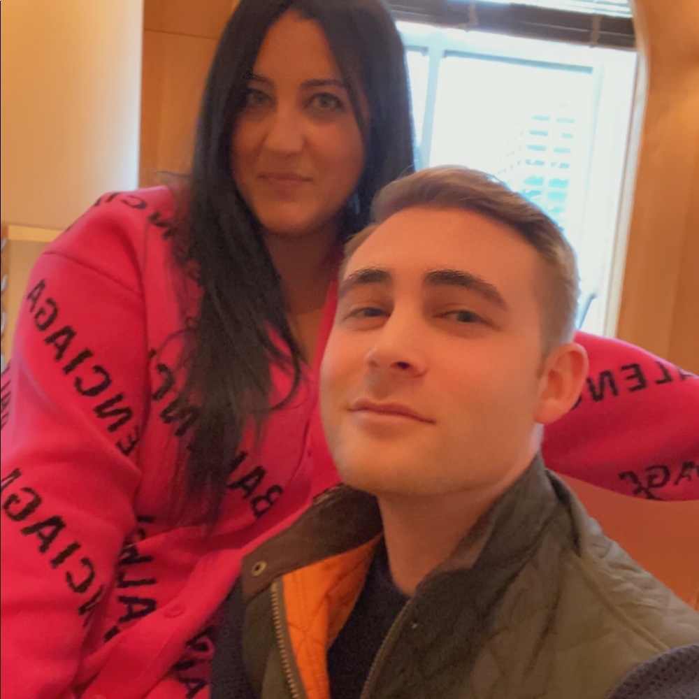 Meet your Posher, Danyelle